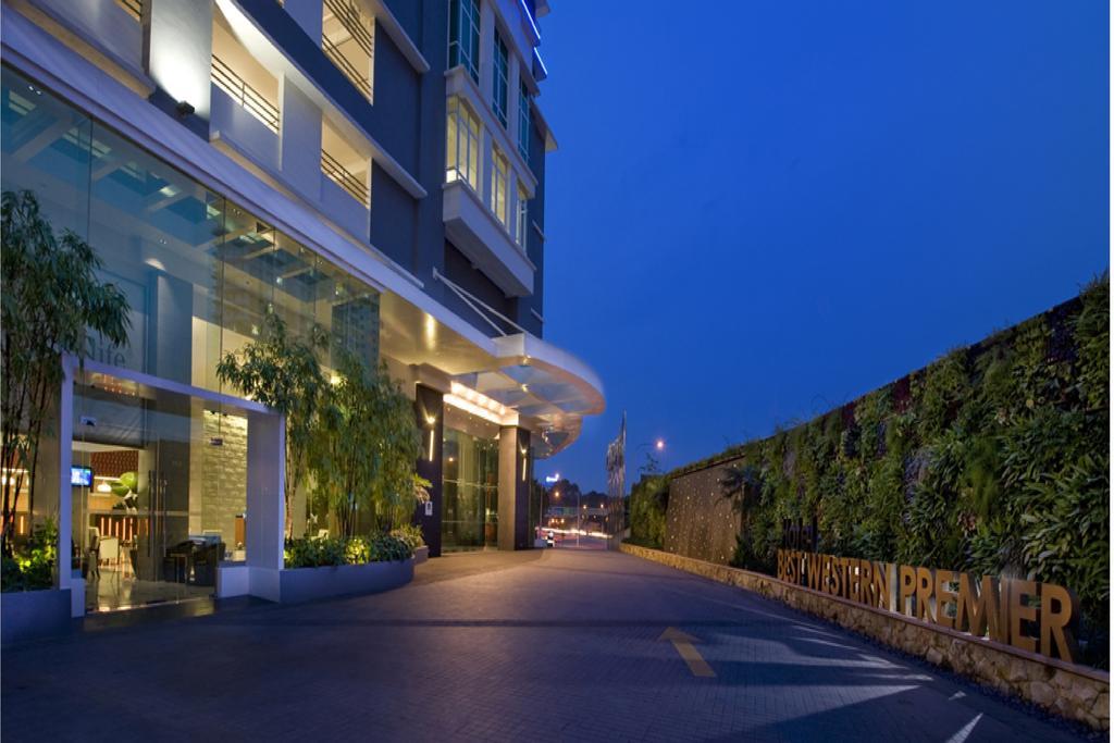 Ramada Plaza Kuala Lumpur Bagian luar foto