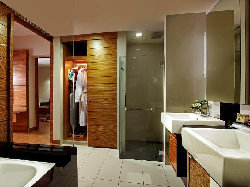 Ramada Plaza Kuala Lumpur Bagian luar foto